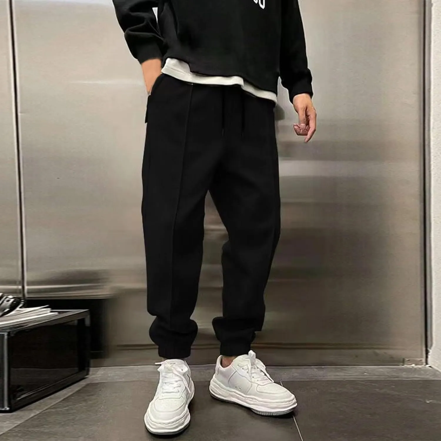 Mens Fleece Sweatpants Baggy Cargo Joggers Loose Fit Casual Drawstring Elastic Waist Sweat Pants Gym Athletic Pockets